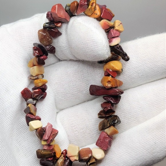 Mookaite Stretch Bracelet 5-8mm chip natural stone includes felt pouch-CB05 - Picture 2 of 10